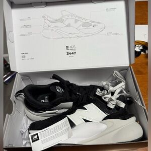Figs New Balance 3447